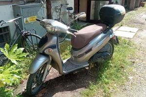 Scooter 125 kimco People