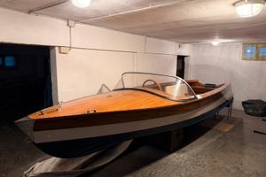 Barca lancetta Varesi in compensato marino