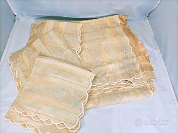 Set tovaglia e tovaglioli da 12