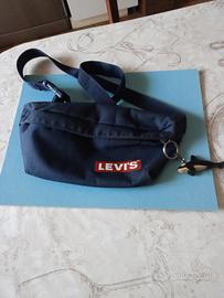 marsupio banana blu Levis 