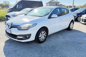 RENAULT MEGANE 1.5 DCI ADATTA NEOPATENTATI