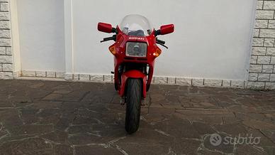 Supersport 900