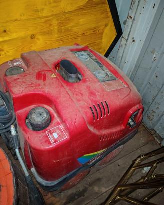 Idropulitrice acqua calda a gasolio