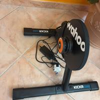 Rulli Wahoo KICKR CORE 2 Zwift Cog pari al nuovo