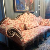 Divano elegante e d’epoca