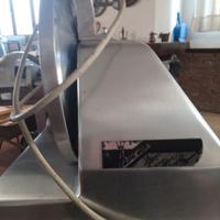 affettatrice professionale 