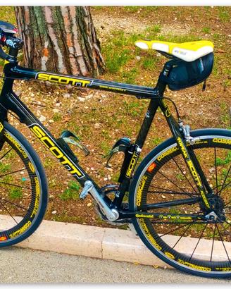 Bici Full Carbon Scott Professionale