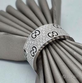 Anello Gucci in oro bianco 750