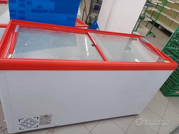 2 freezer uno piccolo e uno grande 