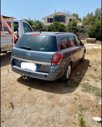 Opel astra h sw ricambi
