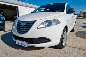 Lancia Ypsilon 1.2 69 CV 5 porte S&S Platinum