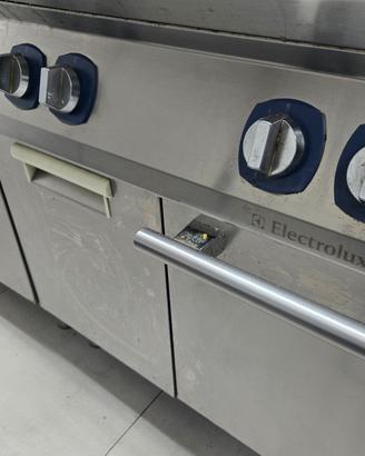 cucina 6 fuochi electrolux c/forno