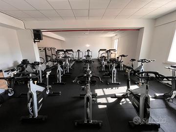 Attrezzi professionali palestra Technogym