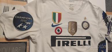 Maglia Inter del anno del 2010 triplete 