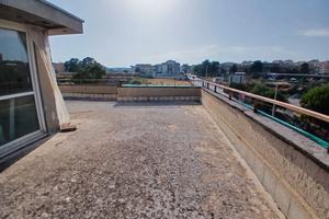 Attico panoramico c/2 con terrazzo+posto auto
