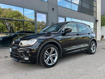 VOLKSWAGEN Tiguan R-LINE - 2020