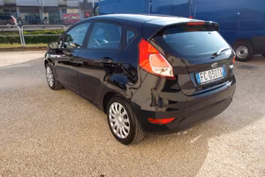 Ford Fiesta 1.5 TDCi 75CV 5 porte Titanium