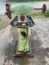 Mola da banco professionale Mandue con piedistallo