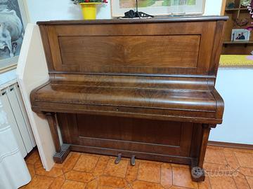 Pianoforte a muro