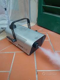 Macchina Nebbia Eurolite da 700 Watt Argento!