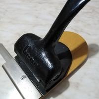 PERFORATRICE DA SCRIVANIA VINTAGE "BENE" a 2 fori