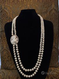 Collana di perle con cameo
