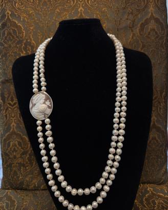 Collana di perle con cameo