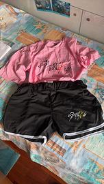 T-shirt stray kids