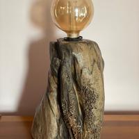 Lampada in legno marino