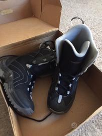 Snowboard e scarponi