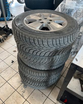 4 CERCHI IN LEGA  16” DACIA  + GOMME INVERNALI