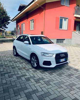 Audi Q3 Stronic quattro Sline 150 cv