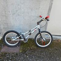 Bici bike trial