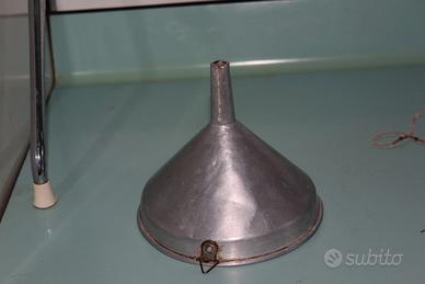 VINTAGE: imbuto per cucina inizio 1900