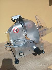 AFFETTATRICE LAMA 22CM.