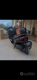 Yamaha XMAX tec max