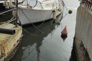 Barca a vela chiglia lunga