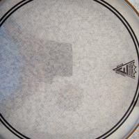 pelli per batteria acustica.