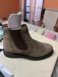 Stivaletto uomo nuovo,mai indossato