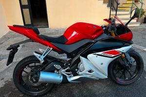 Yamaha yzf r125