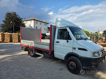 Iveco daily 59e12 con pedana