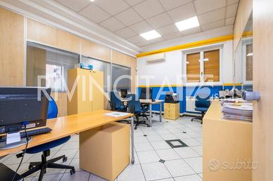 Immobile di 180 m² con più di 5 locali a Roma