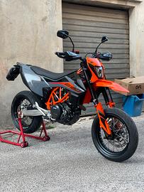Ktm 690 SMC-R 2021-DEPO A LIBRETTO