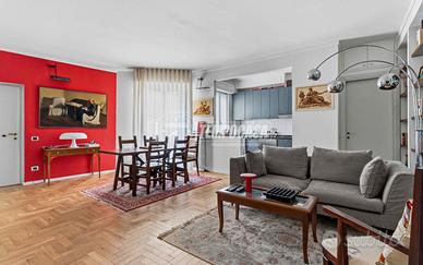 AMPIO BILOCALE DI 90 MQ