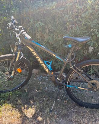 MTB B’Twin Rockrider 500 - Pronta per l’avventura!