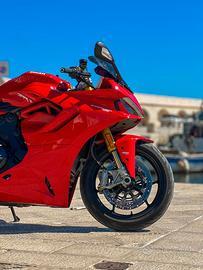 Ducati Supersport 950s
