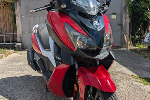 Scooter CruiSym 300