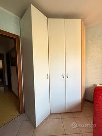 Armadio +Letto 1 piazza e mezza Euro 550