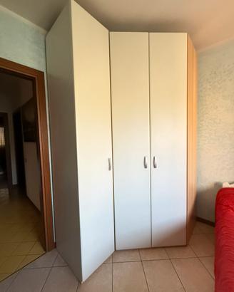 Armadio +Letto 1 piazza e mezza Euro 550