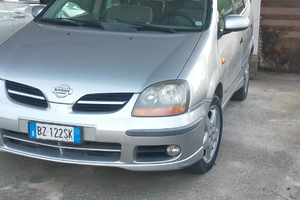Nissan Tino Almera 2.2 dci